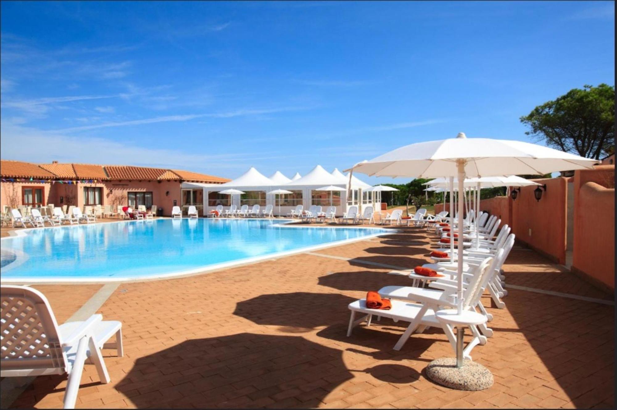 Residence Pierre & Vacances Vignola Mare Exteriér fotografie